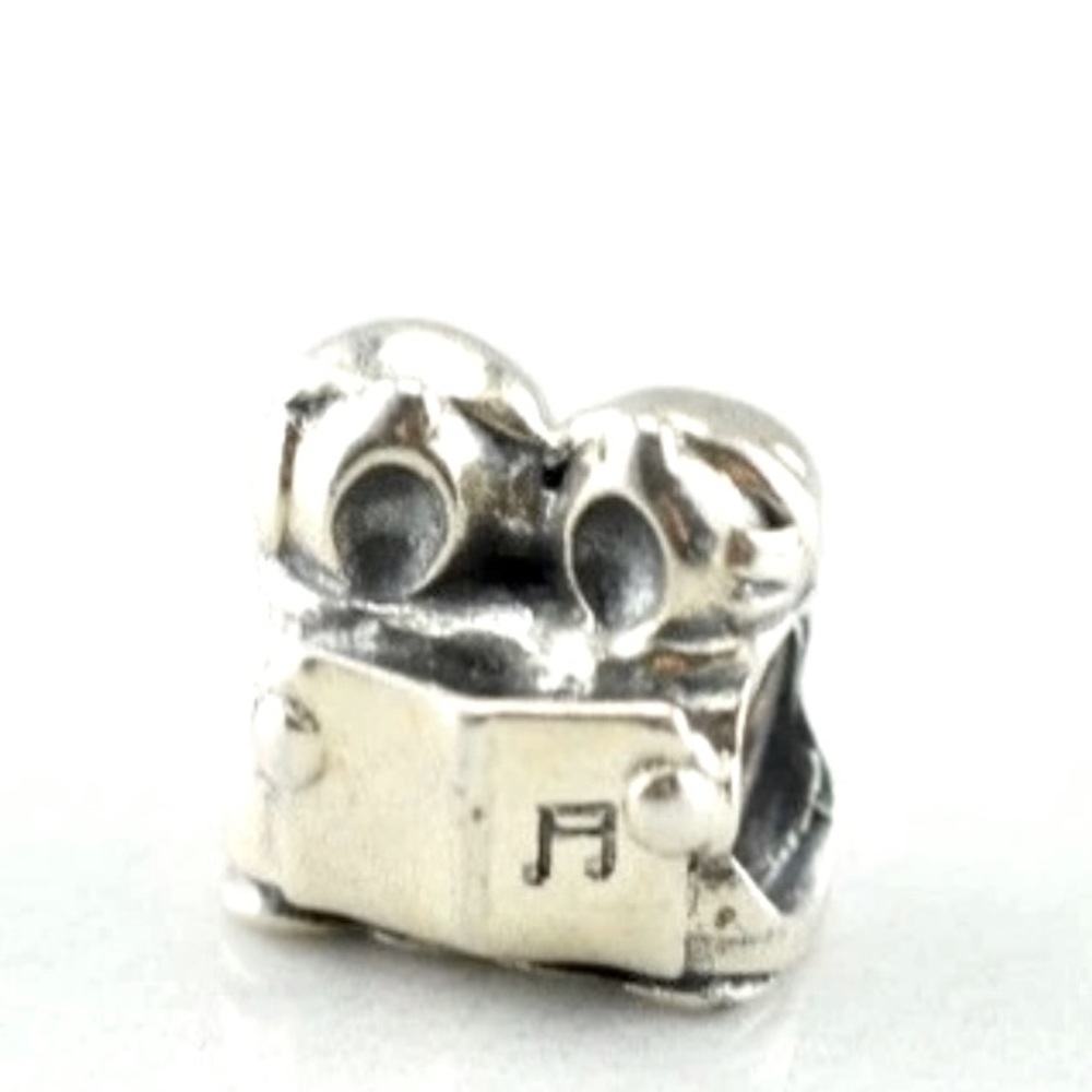 Chamilia Silver Charm Carolers Sterling Bracelet Charm